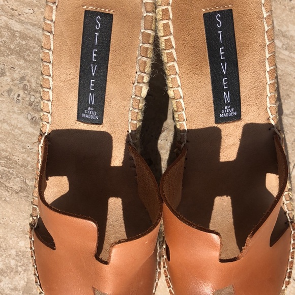 NEW STEVE MADDEN Herme Look Alike Cognac Leather Wedge Heel 9 Like New - Picture 10 of 13